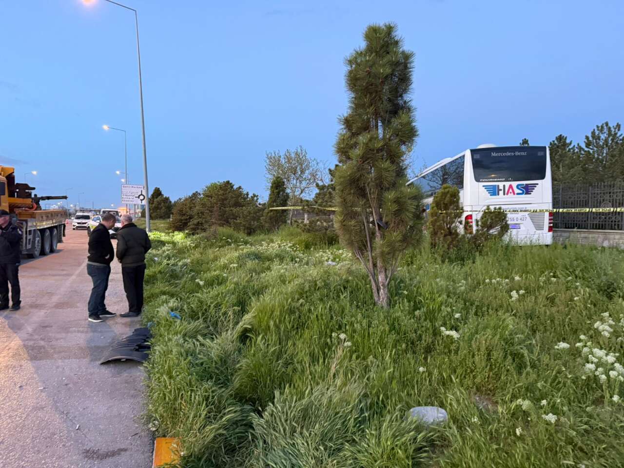 Konya’daki kazada hayatını kaybeden otobüs şoförü son yolculuğuna uğurlandı 15